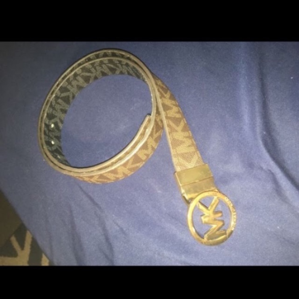 Michael Kors reversible belt